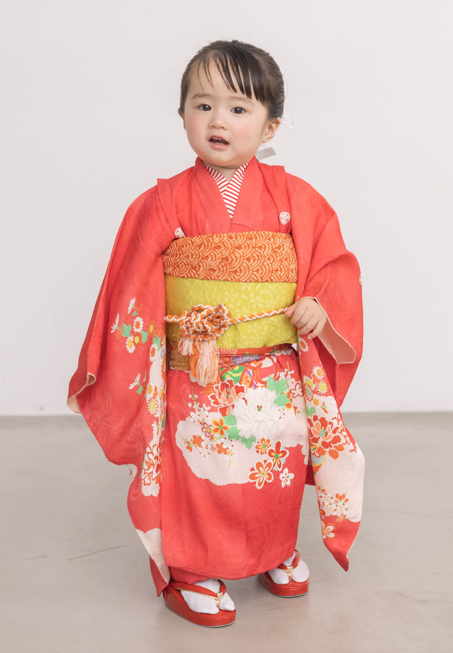 桃に駒と花鼓