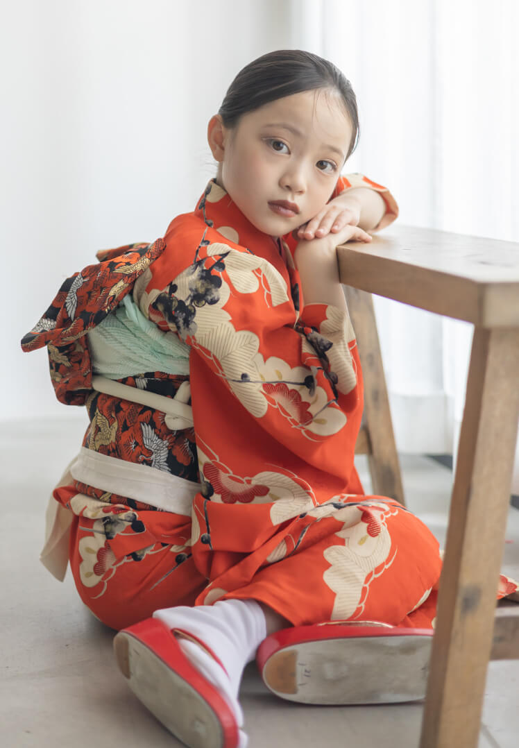 紅に白松黒梅